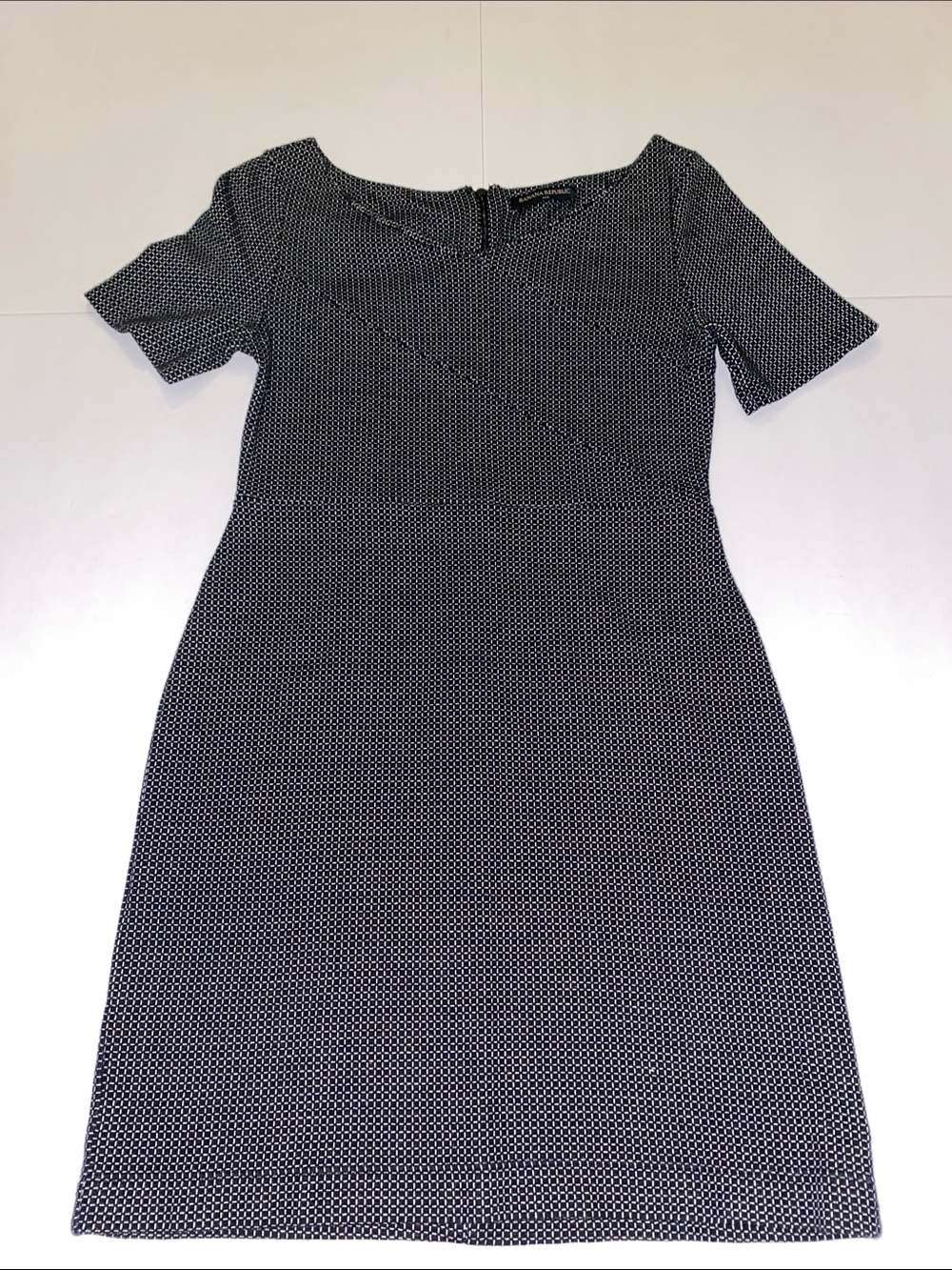 Banana Republic Black Geometric Business Formal Sheath Dress